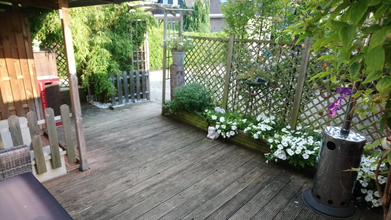 Private Zimmer Bei Der Weser-Ems-Halle Oldenburg Dış mekan fotoğraf