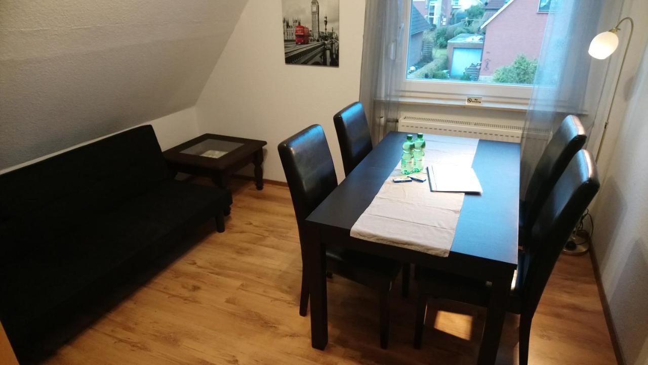 Private Zimmer Bei Der Weser-Ems-Halle Oldenburg Dış mekan fotoğraf